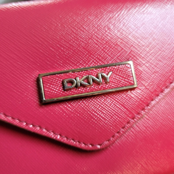 DKNY Magenta Pink Bifold Snap Close Faux leather Wallet - Picture 7 of 7